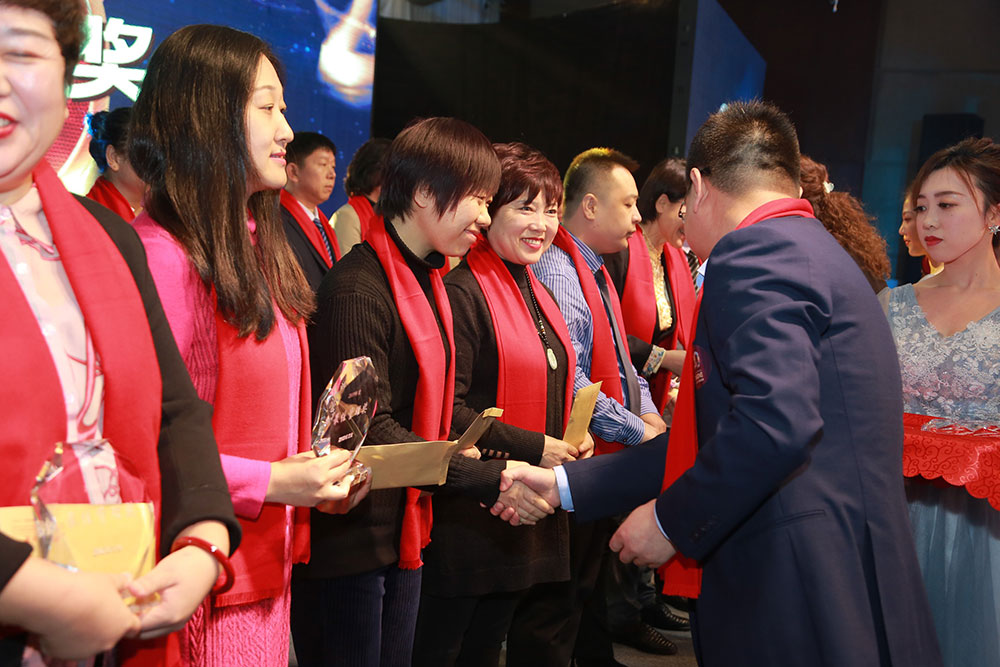 攜手并進(jìn) 共創(chuàng)未來——遼寧正業(yè)集團20周年慶典(圖8)